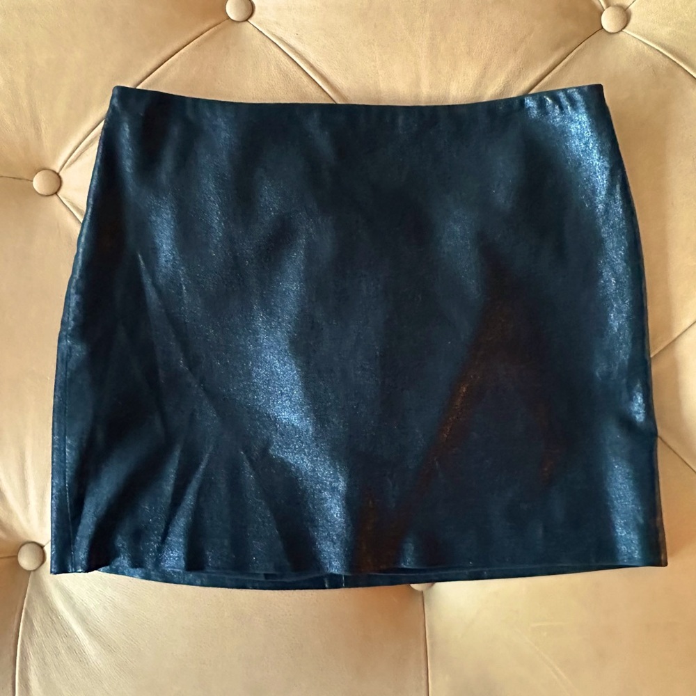 Alice + Olivia black leather shimmery mini skirt, size 4